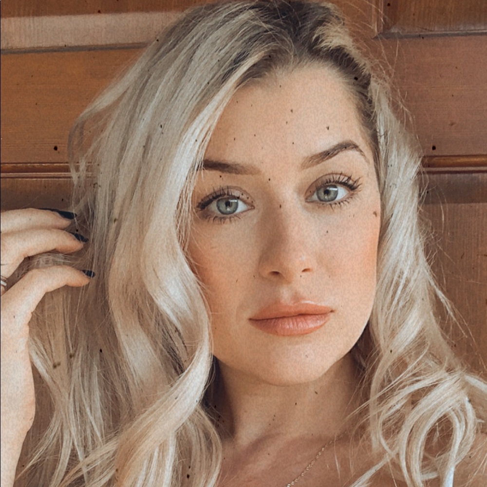 Meet your Posher, Brittany